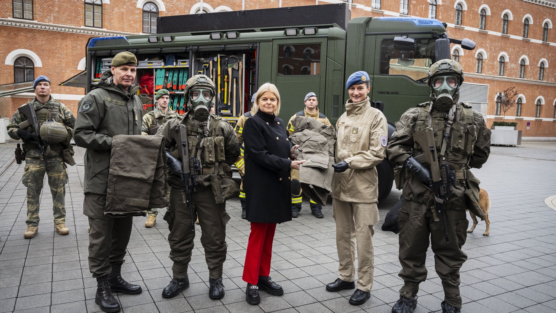 Modernste Schutzbekleidung fr sterreichs Soldaten