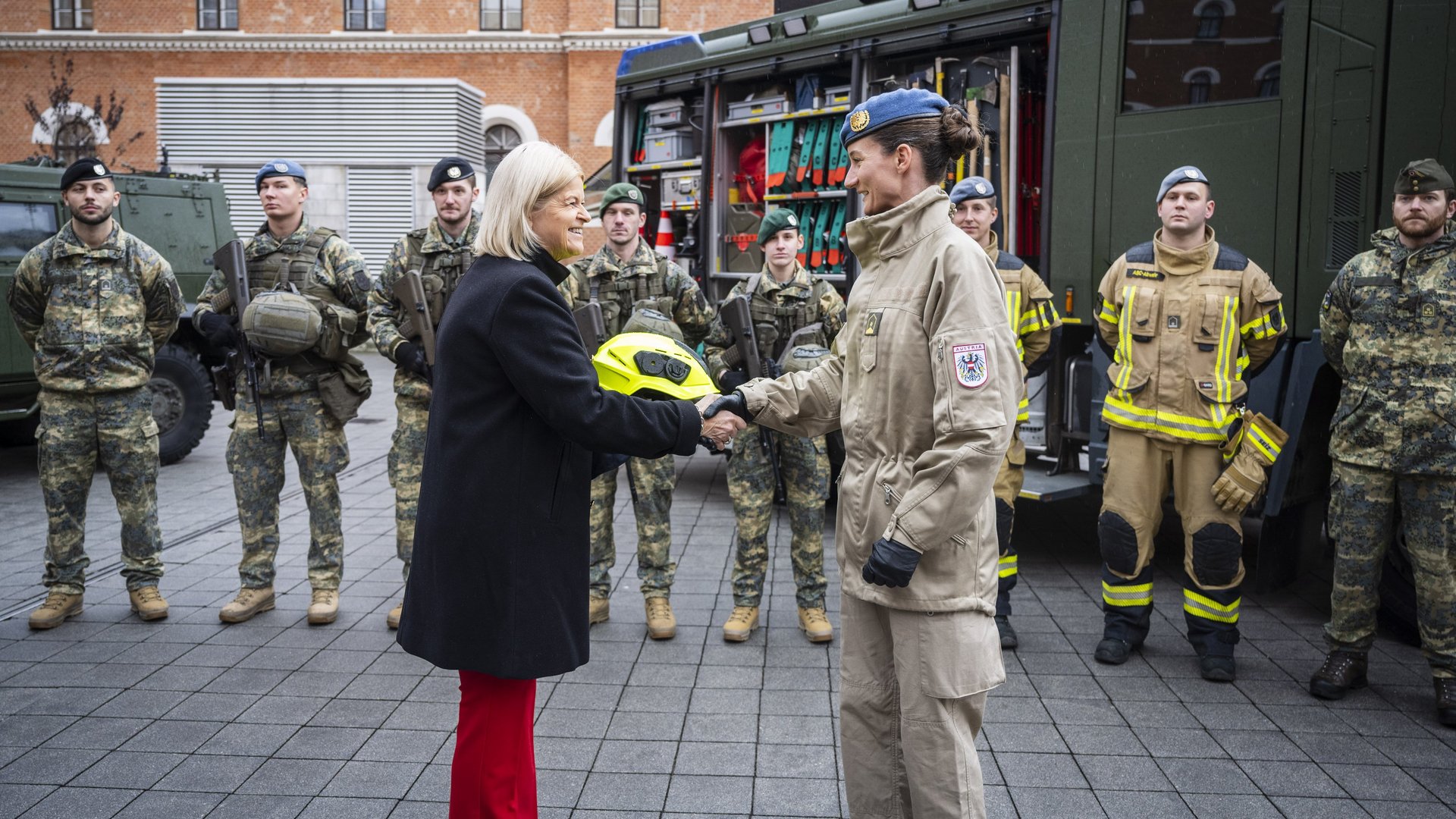 Modernste Schutzbekleidung fr sterreichs Soldaten